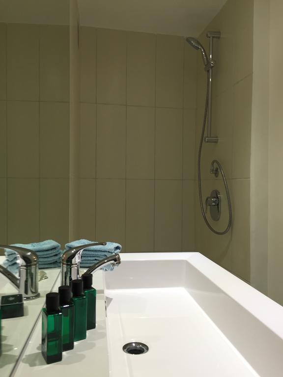 ロクブリュヌ＝カップ＝マルタンカサ アザアパートメント 部屋 写真