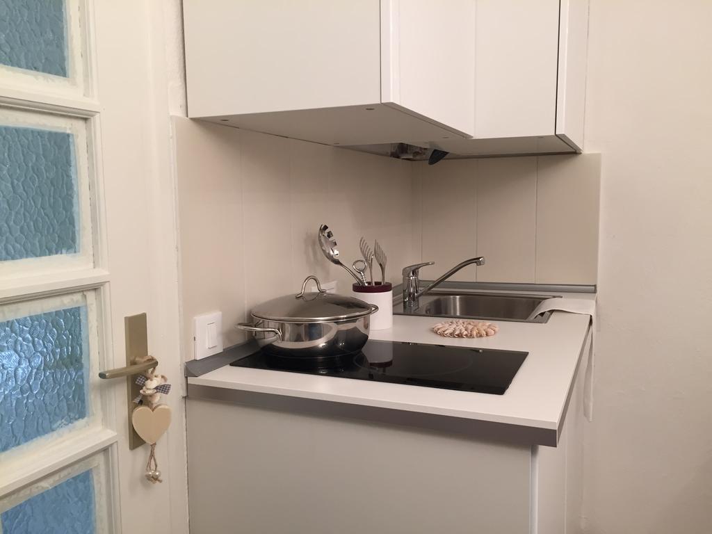 ロクブリュヌ＝カップ＝マルタンカサ アザアパートメント 部屋 写真